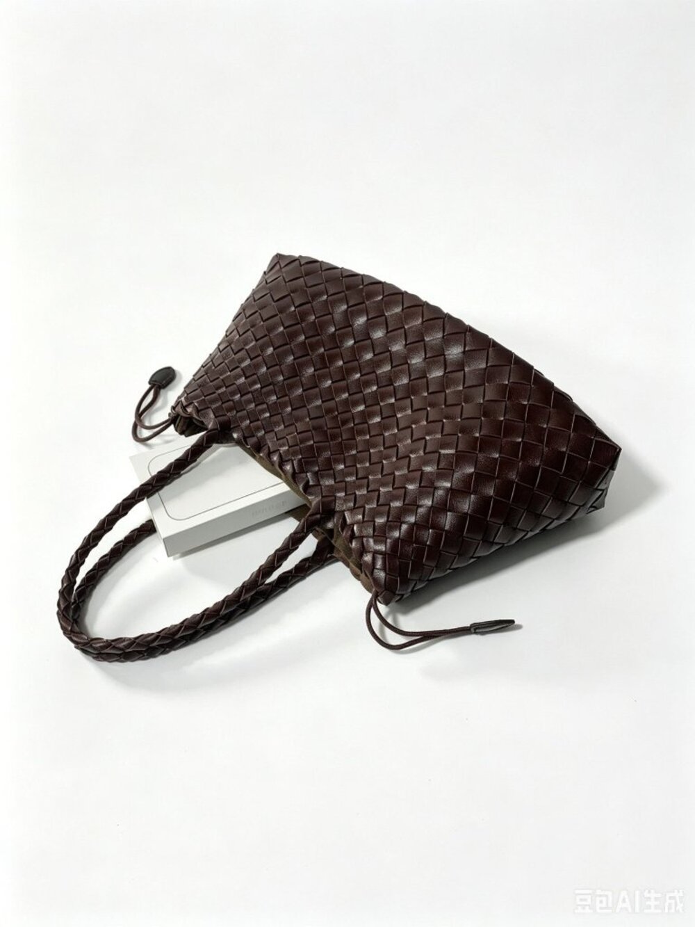 Luxury‑Style Woven Genuine Leather Underarm Bag, Handheld Basket Bag